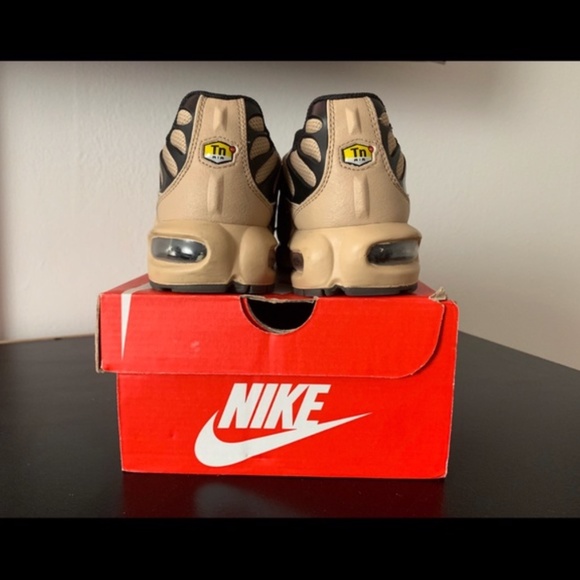 air max plus gs desert